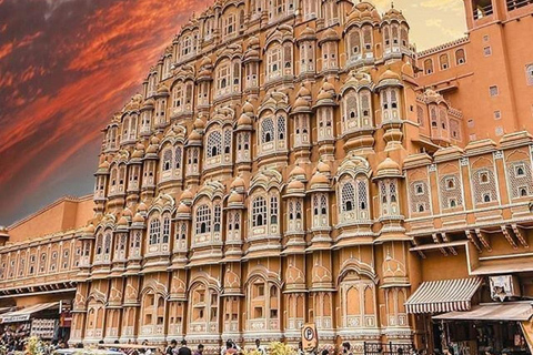 Jaipur: Royal Delights AC Car Sightseeing with Guide