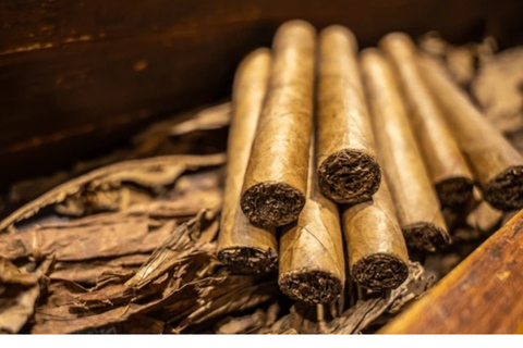 Punta Cana: Cigar Factory Visit and Local Shopping Tour Punta Cana: Tour of the Cigar Factory