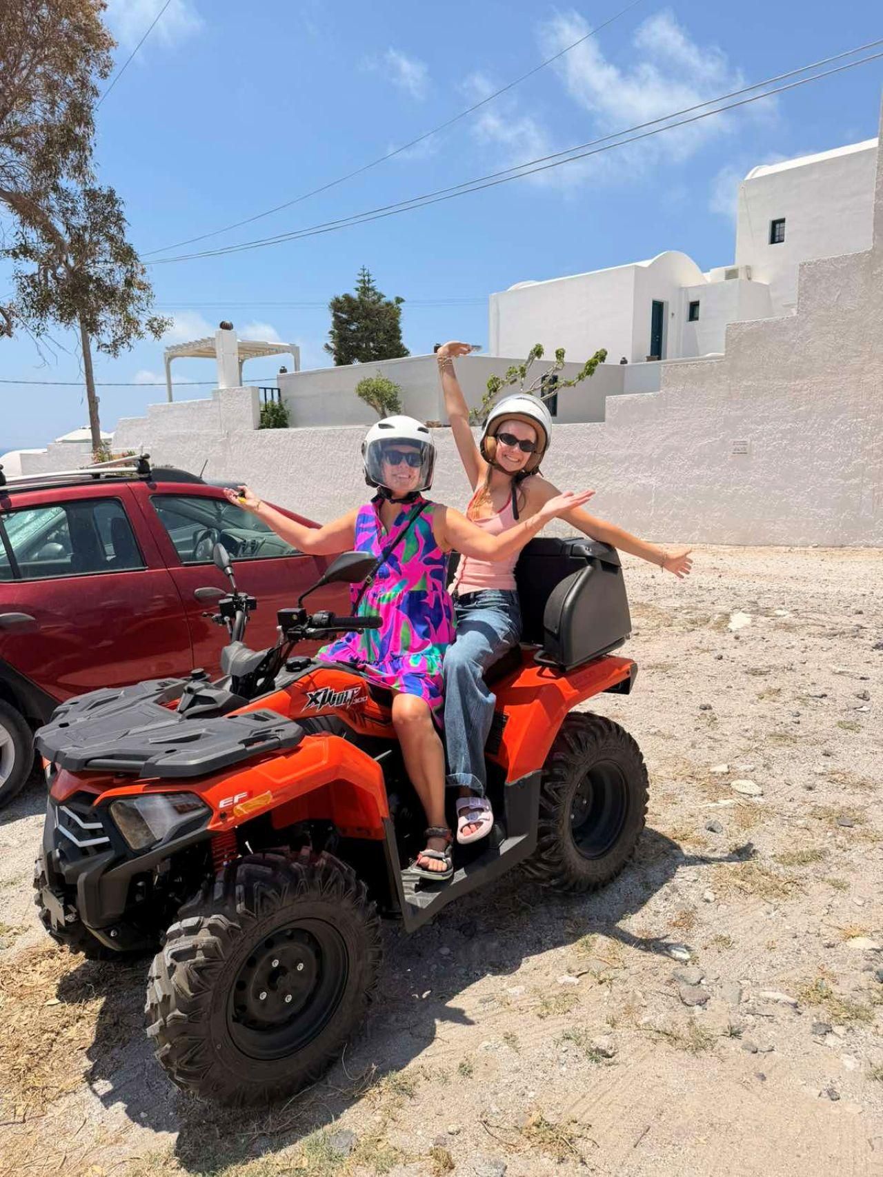 Santorin: Geführte Quad-Tour mit Dörfern, Stränden und Aussichten