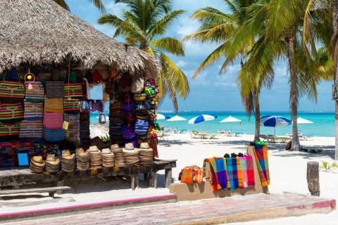 Isla Mujeres: Katamaran mit Schnorcheln, Open Bar und TransferTour mit offener Bar und Hoteltransfer