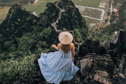 Hanoi: 3-Day Ninh Binh, Ha Long & Lan Ha Bay 5-Star Cruise