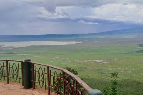 Ngorongoro Crater Day Tour