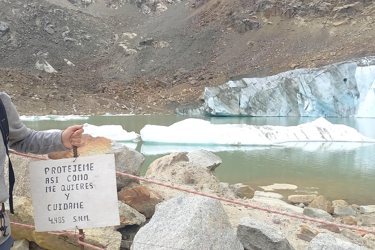 Laguna Rocutuyoc and Honkopampa Ruins Private Service