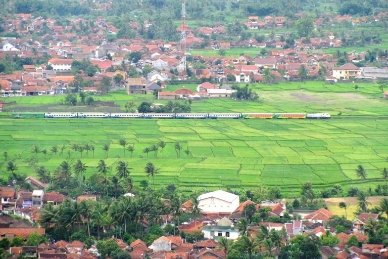 Jakarta: 5 Days Borobudur Prambanan Bromo Ijen To Bali