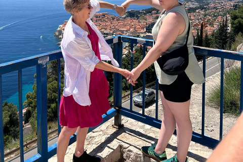 جولة "هوب أون هوب أوف" الصفراء المكشوفة: شاهد مدينة دوبروفنيك في 90 دقيقة