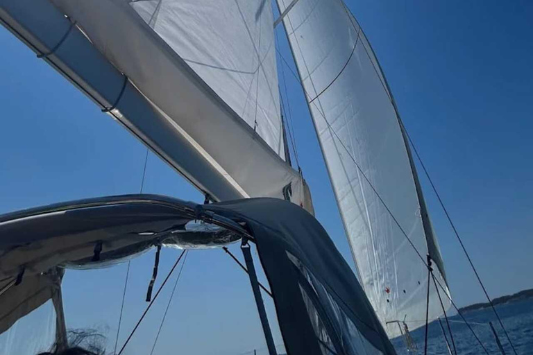 Villasimius: Small-Group Eco Sailing with Local Food Tasting Villasimius: Eco Sailing in a Small Group with Tasting of Typical Products