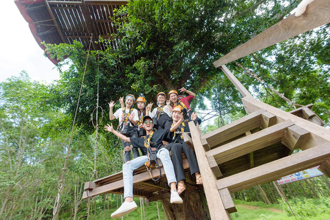 Phuket: Zipline flyger högre än en hök med ATV-alternativZipline 18 plattform och ATV-tur