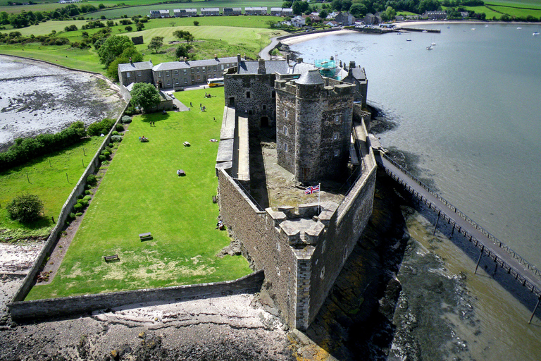 From Edinburgh: Outlander Castles and Highlands Day Tour