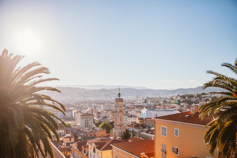 Cannes 2 timmar: Privat stadsrundtur i en fransk vintagebussCannes 2 timmar: Privat stadsvandring i en fransk vintagebuss