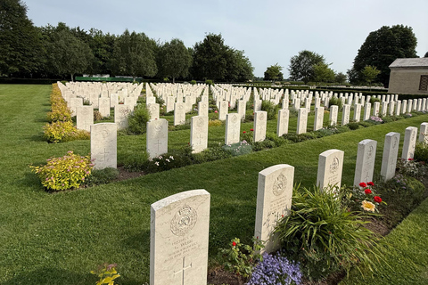Paris: Normandy D-Day, Omaha Beach & American Cemetery Paris: Normandy D-Day Round-Trip Experience