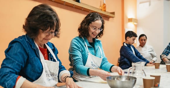 Florenz: Premium-Kurs zur Zubereitung von Pizza und Gelato mit Wein