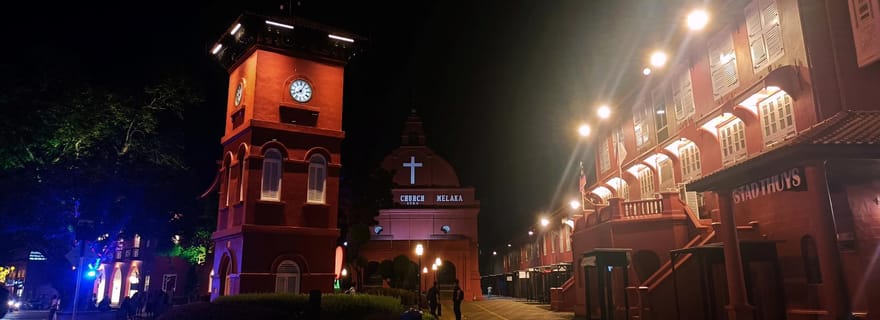 Kuala Lumpur : Visite nocturne privée de Malacca avec croisière et trishaw