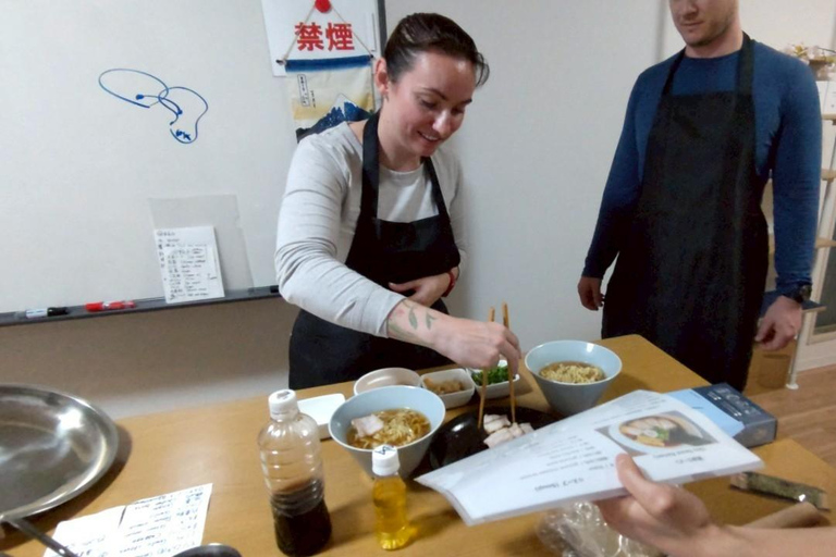 Osaka: Cooking Class Ramen & Gyoza Course in Nanba
