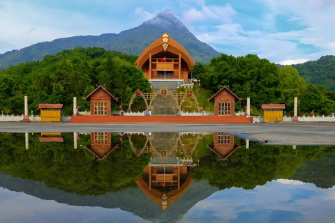 海南：亚湖梯田、黎族祠堂与徒步之旅海南：亚湖梯田、李氏宗祠与徒步之旅