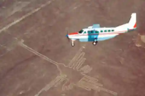 Da Lima: escursione di un giorno alle Linee di Nazca e all'Oasi di Huacachina