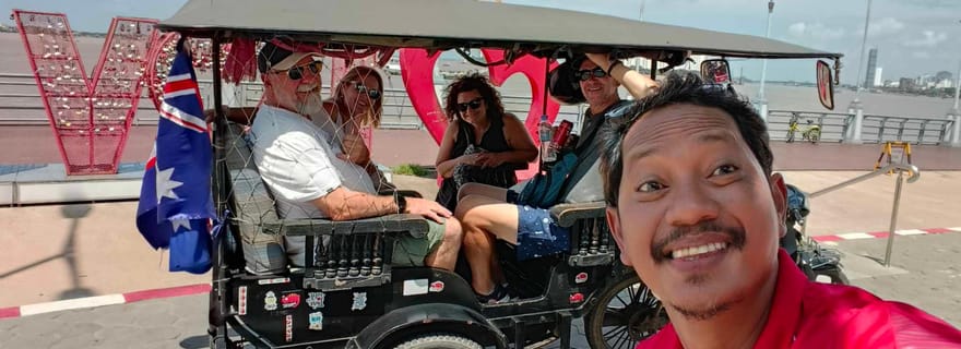 Phnom Penh : Visite privée en tuk-tuk avec un guide anglophone