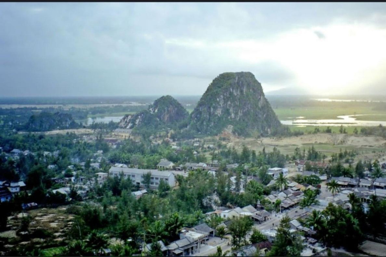 Von Hue nach/von Hoi An über den Hai Van Pass und die Goldene Brücke von BaNa HillPrivatauto Hue - Da Nang