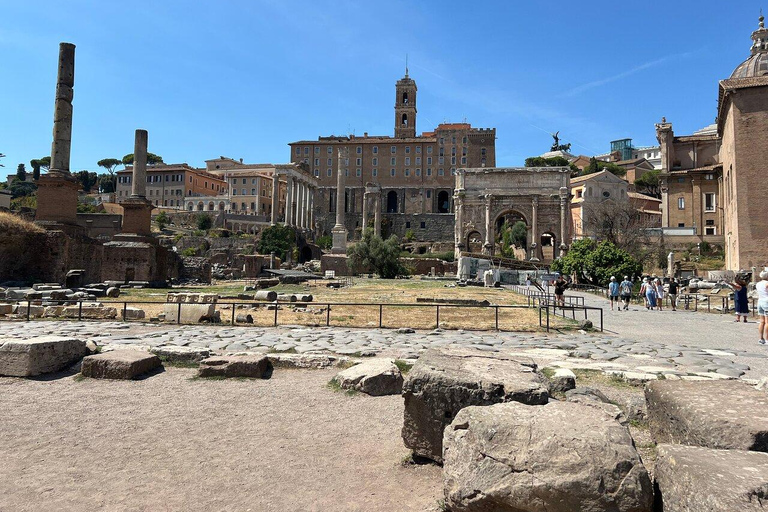 VIP Colosseum Arena with Roman Forum Small Group of 6 VIP Colosseum Express with Roman Forum Small Group of 6
