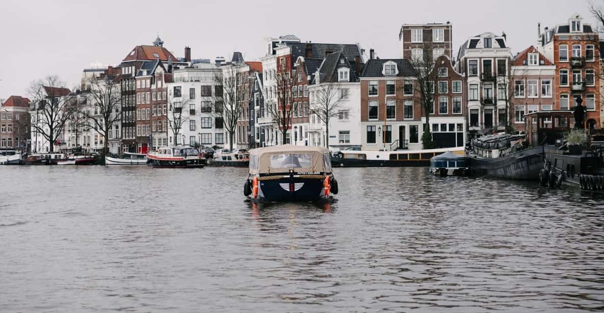 Afbeelding 6 van Amsterdam: de nieuwste grachtenrondvaart met drankje