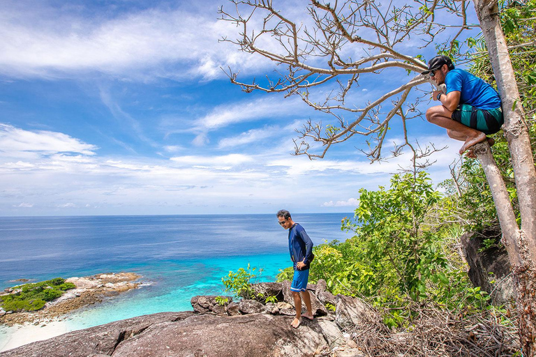 Phuket Dolfijn Zoektocht: Expeditie naar Racha &amp; Maiton eiland