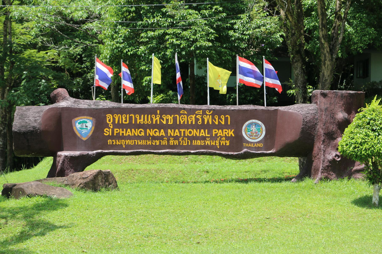 Der kleine Amazonas von Khao Lak: Kanu-, Trekking- und Wasserfall-Tagestour