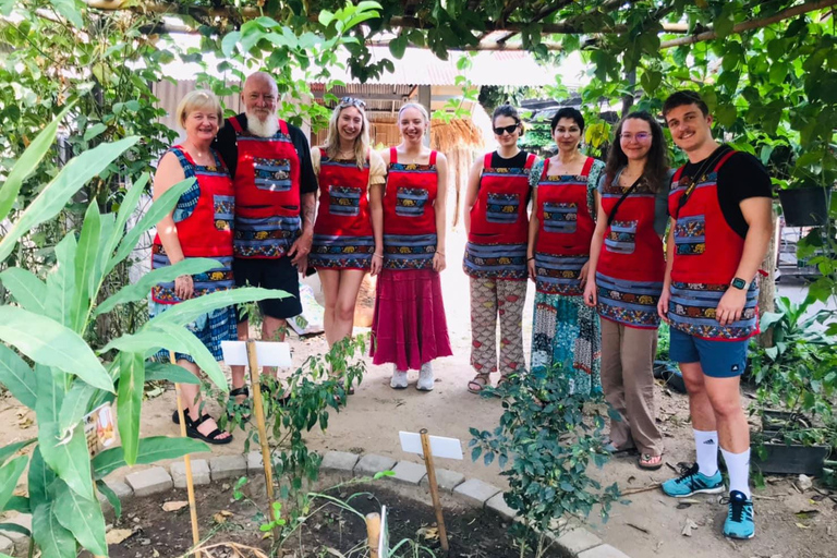 Chiang Mai : Cours de cuisine, visite du marché et du jardin d'herbes thaïlandaises