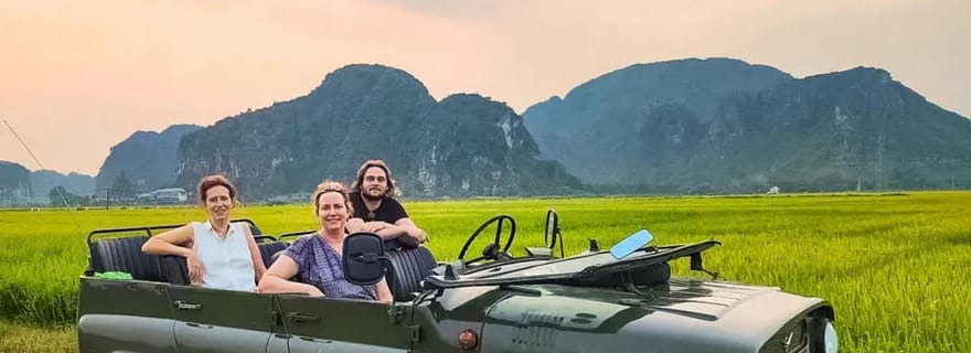 Tout-en-un : excursion d'une journée en Jeep à Ninh Binh, nature et vie locale