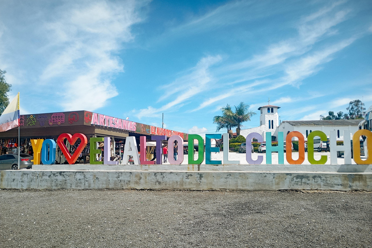 Guatapé Custom Tour, max 7 passengers Guatapé Custom Tour for up to 7 Passengers