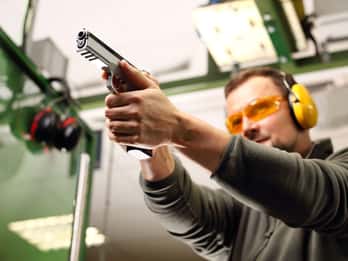 Gdansk: Experiencia de Tiro con Arma Extrema con Traslados