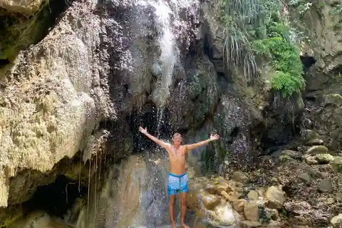 St Lucia: Mud Baths, Waterfall & Tet Paul Trail Tour