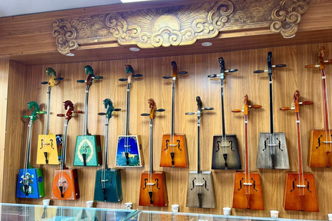 Ulaanbaatar: Mongolian Morin Khuur Traditional Folk Concert