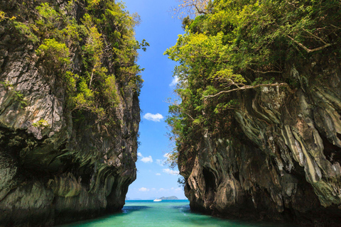 Phuket - James Bond-ön James Bond Island 7 punkter &amp; 6 öar med kanotpaddlingPhuket: James Bond Island Speedboat Tour med kanotpaddling