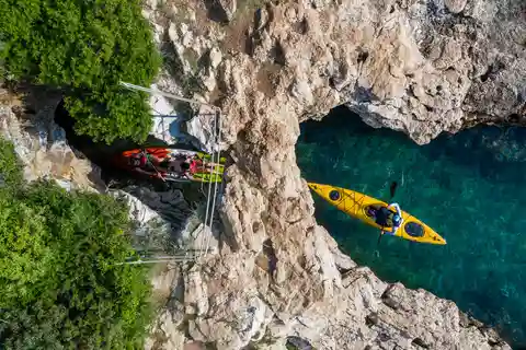 Pula: Öar, klippor, grotta, kanjon, kajaktur, snorkling