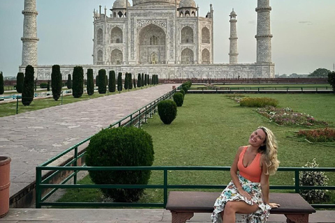 Agra : Visite du Taj Mahal, du Fort d&#039;Agra, du Baby Taj et du Mehtab BaghExplorez 2 monuments historiques