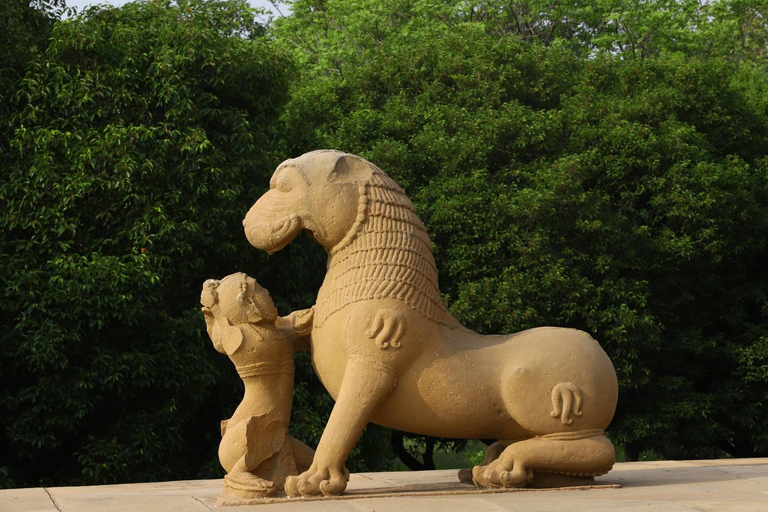 From Delhi: 4-Day Khajuraho Temples & Panna Tiger Safari