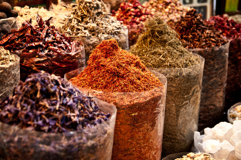 3-hour Guided Small Group Tour of Spice Market and Old Delhi Private Tour with Pick & Drop