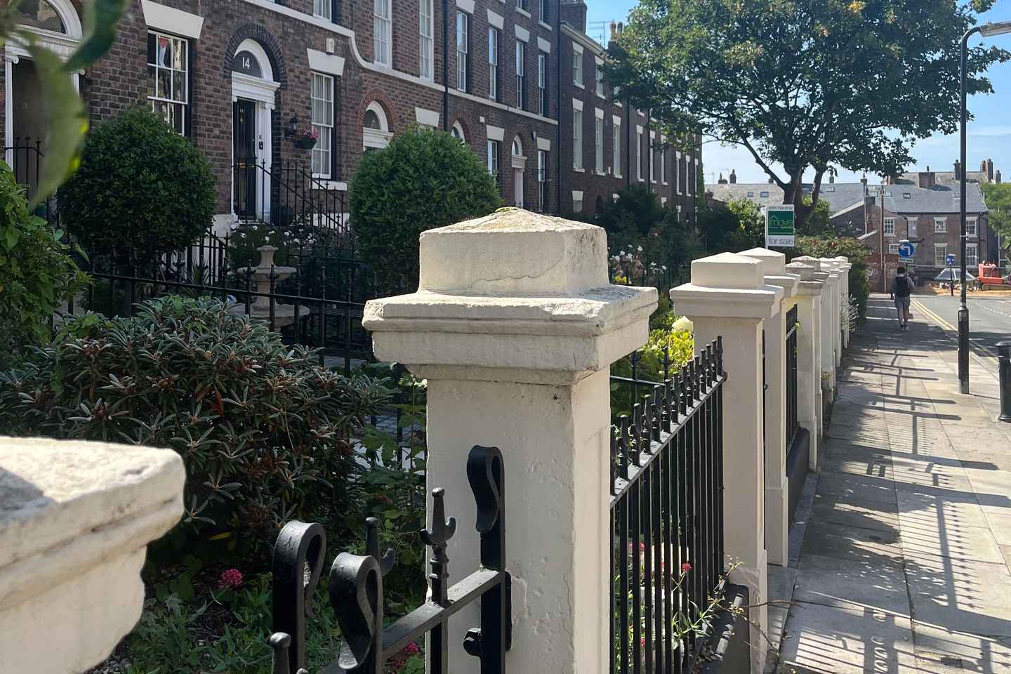 Steps In Time: Liverpool Walking Tour