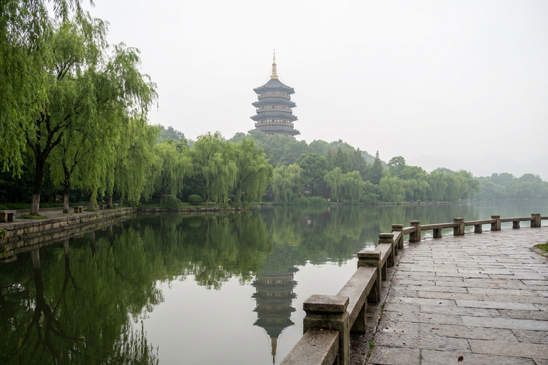 Hangzhou: Leifeng Pagoda Buddhism History Guided Tour