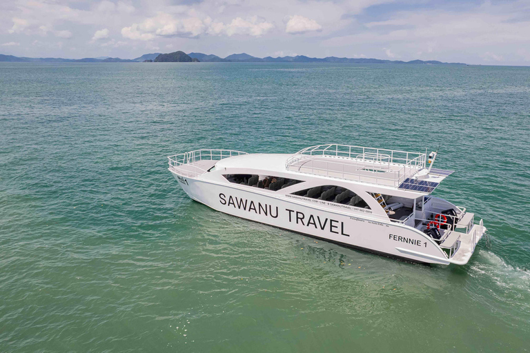 Phuket: Excursión a las Islas Similan en Catamarán Premium Speed