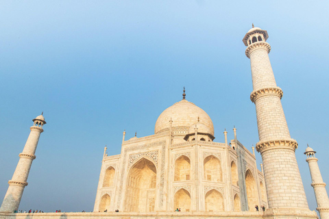 Agra: Tour turístico de un día completo en coche con guía oficial