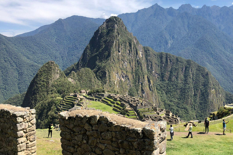 From Cusco: Machu Picchu Private Tour with Transportation