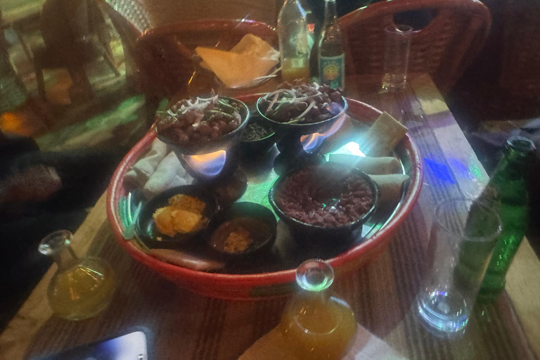 Addis Abeba: Töpferwaren, Markt und Kaffee-Tour mit MittagessenAddis Abeba: Töpfer-, Markt- und Kaffeetour mit Mittagessen