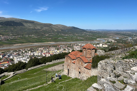 من تيرانا: بيرات، جيروكاستر، وكساميل، جولة لمدة يومين