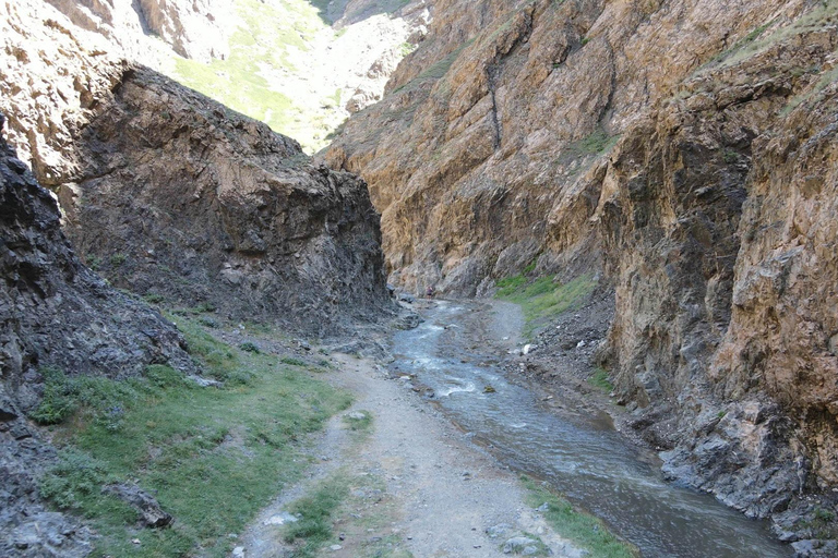 16-Day Mongolia Adventure: Gobi, Central & Khuvsgul Lake