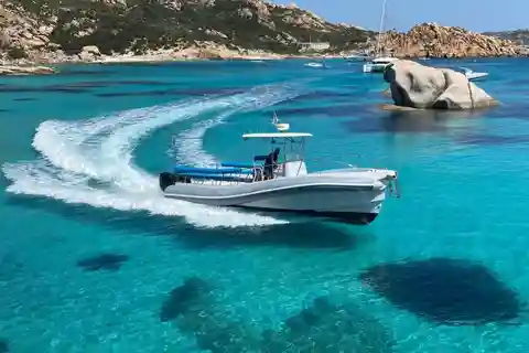 Von Santa Teresa Gallura: Private Maxi-Schlauchboot-Tour