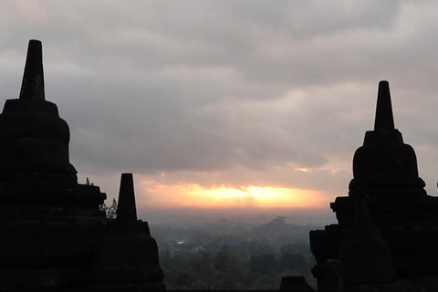 Borobudur-Prambanan-Getek: Sunset Triple Tour Experience