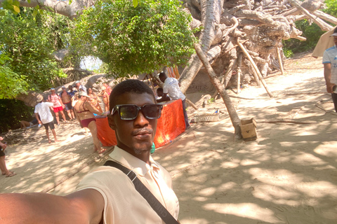 Sansibar: Safari Blue Tagesausflug mit Schnorcheln und Mittagessen