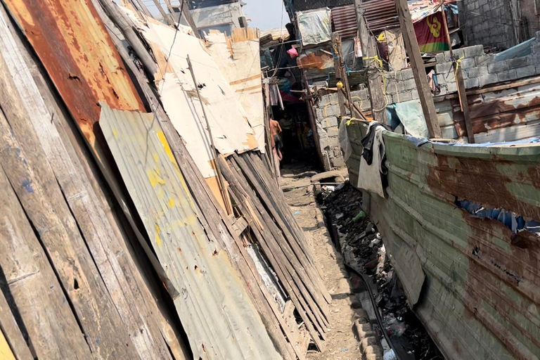 Manila: Community Life & the Legacy of Smokey Mountain