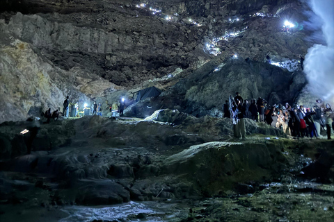 Von Bali aus: Das majestätische Mount Ijen Sunrise Trekking