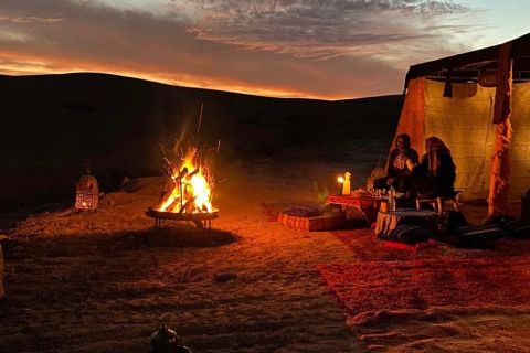 Magisk middag i Agafay Desert Camel Ride Berbermusikkshow